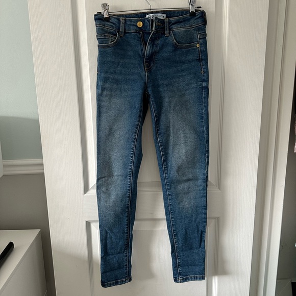 Zara Denim - Zara Blue Jeans - Size 2